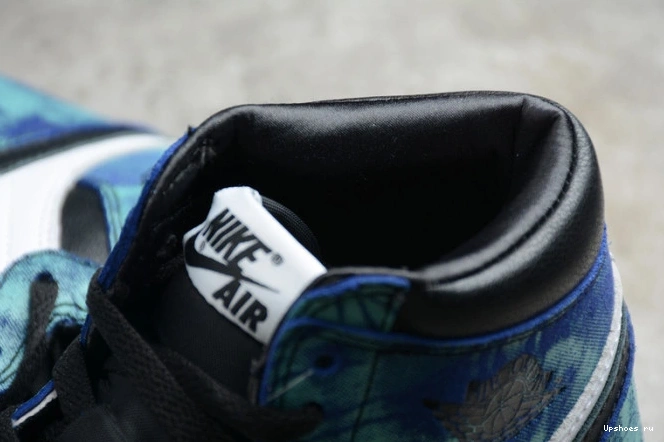 CD0461-100 Air Jordan Tie High Dye Retro 1 1124